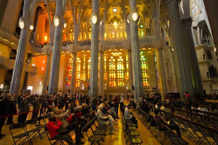 Sagrada Familia Guided Tour with Towers Access