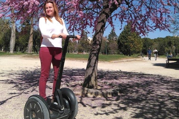 1-Hour Segway Adventure: Medieval Valencia & Gardens
