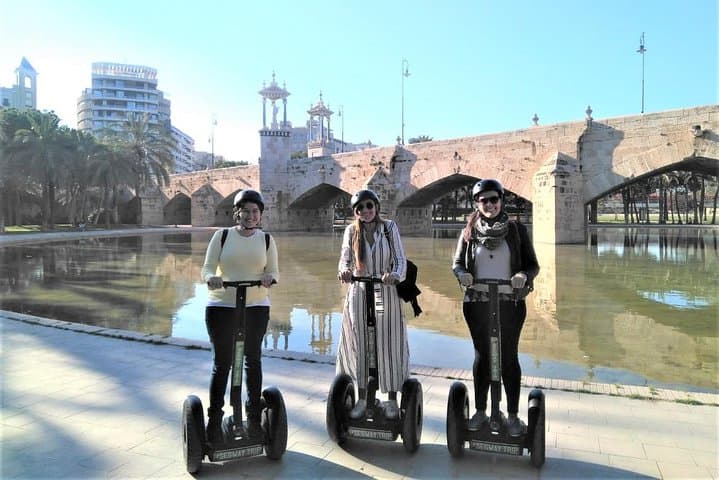Segway Gardens Tour and Ticket Tourist Bus