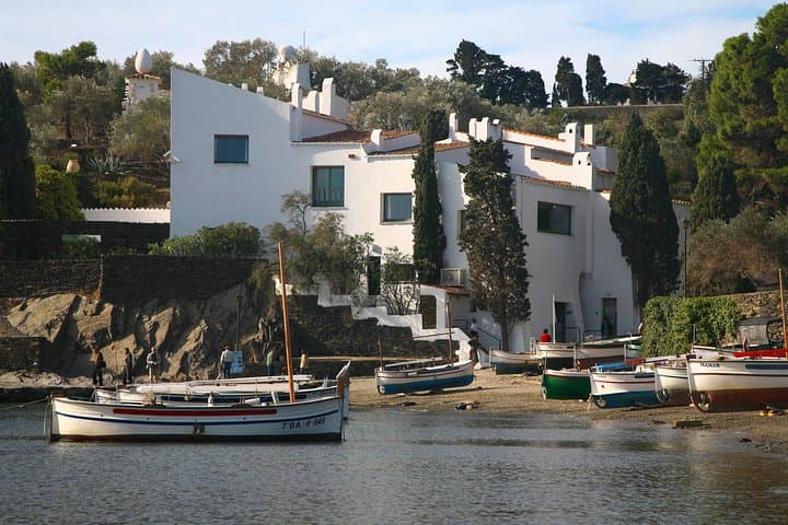 Private Dalí Museum and Tour from Barcelona