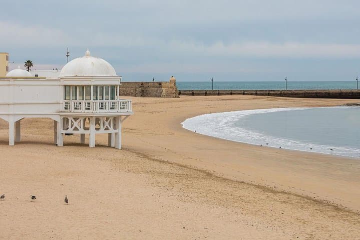 Private Walking Tour of Cadiz: includes Tavira Tower