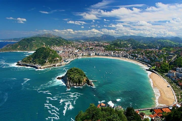 Private Transfer from San Sebastian to Bilbao Airport (BIO)
