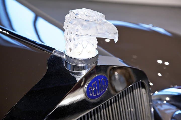 Skip the Line: Malaga Automobile and Fashion Museum Entrance Ticket