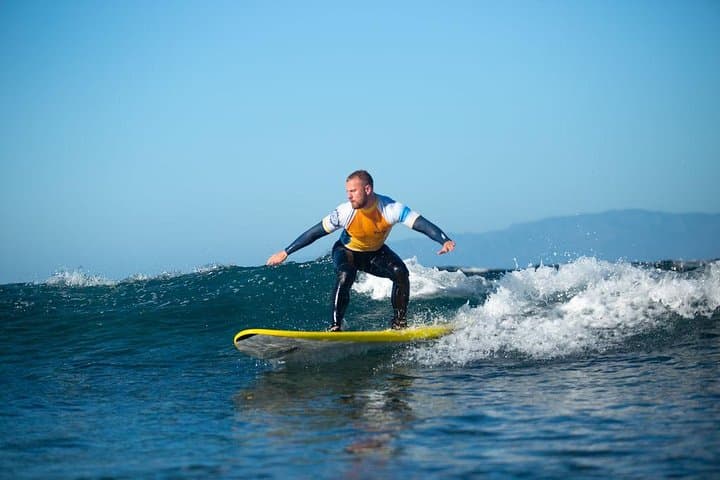 Intermediate Surf Student