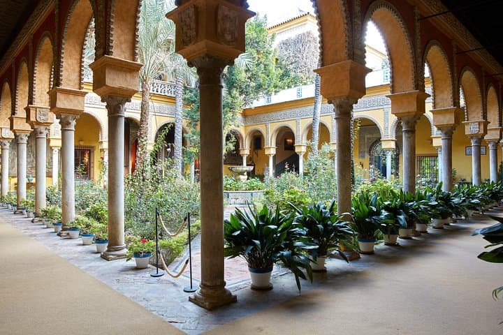 "Las Dueñas" Palace ticket + Audioguide
