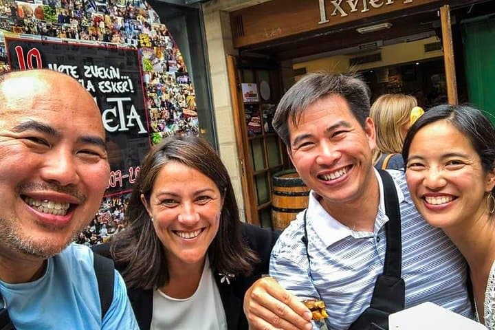 San Sebastián Food & History Tour: Dinner with a Local Twist