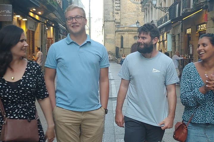 San Sebastián Food & History Tour: Dinner with a Local Twist