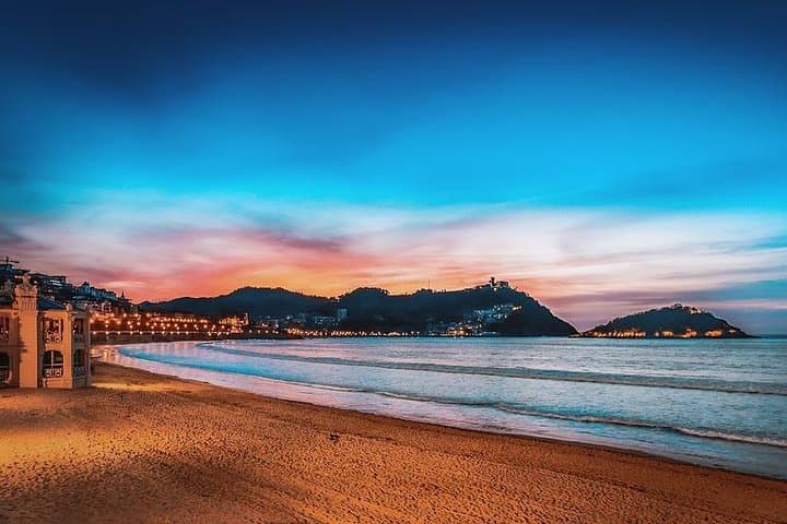 San Sebastian Complete Private Walking City Tour w/ Monte Igeldo
