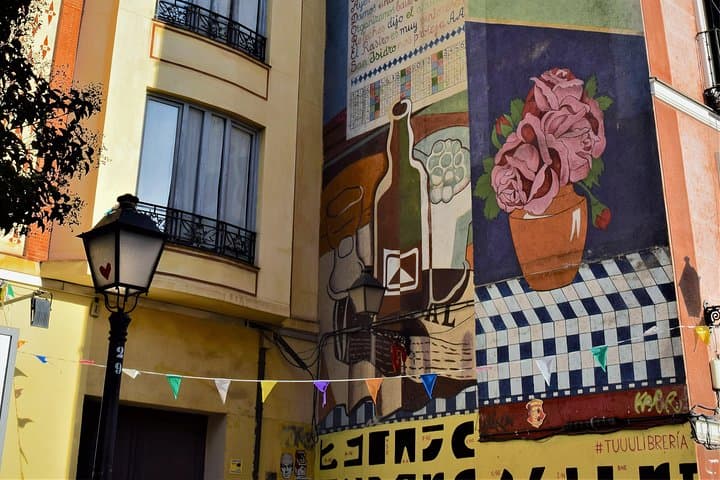 Self-guided city game in Madrid: grand and majestic secrets