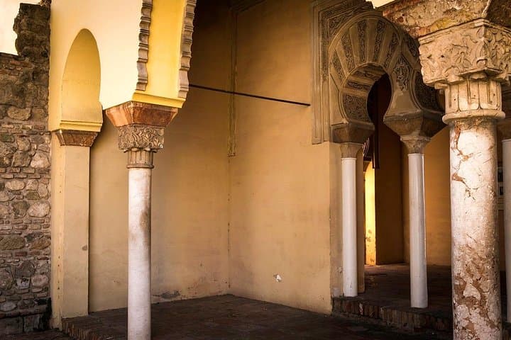 The Best of Malaga: Guided Tour of Cathedral, Alcazaba & Theatre