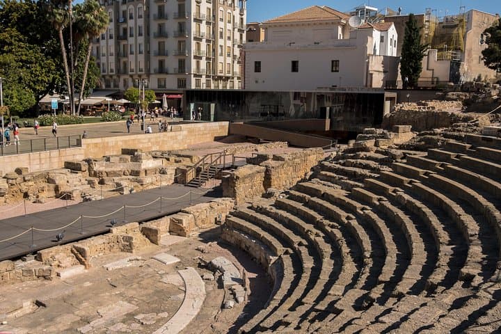 The Best of Malaga: Guided Tour of Cathedral, Alcazaba & Theatre