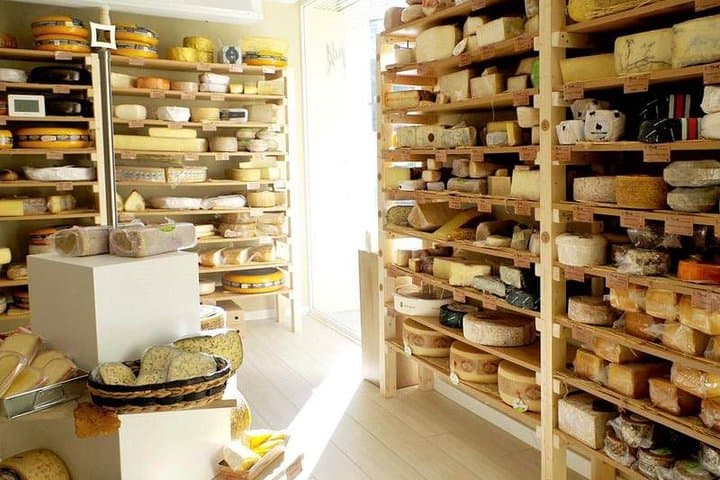Private Wine & Cheese Tour with a sommelier