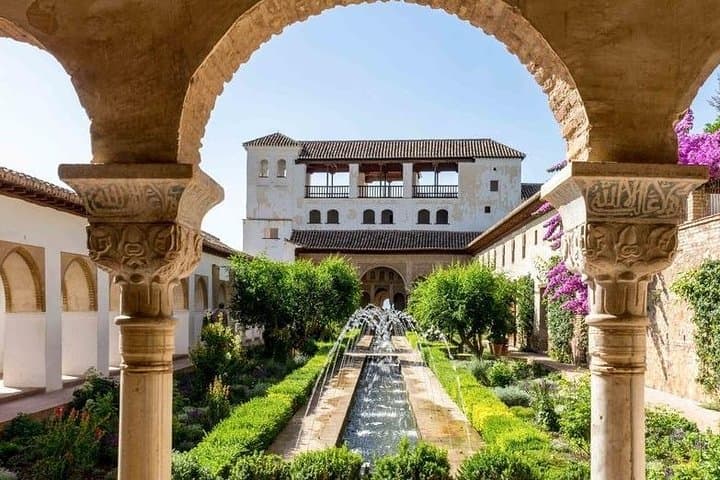 Patio de la Acequia, Generalife