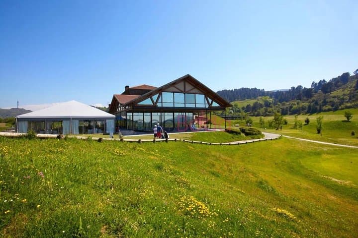 3-day Bilbao Basic Golf Experience