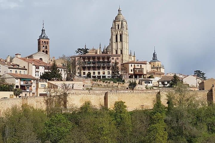 City Tours in Segovia Roundtrip the same day from Madrid