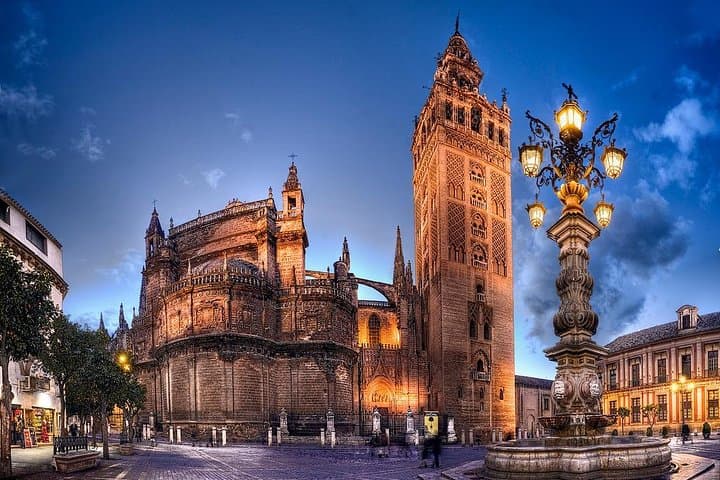 Seville private transfer to Algarve