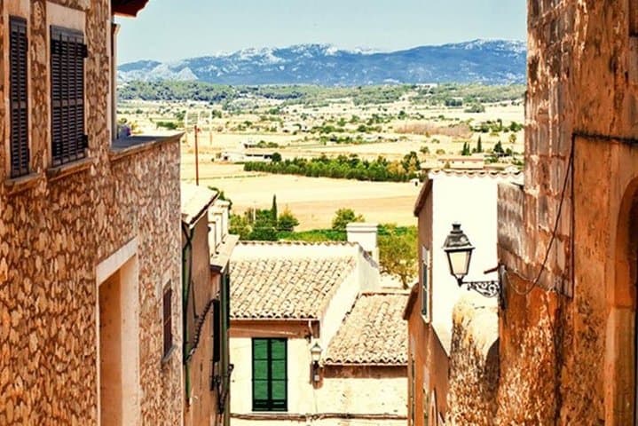 Mallorca: Windmills, Legends and Charming Villages