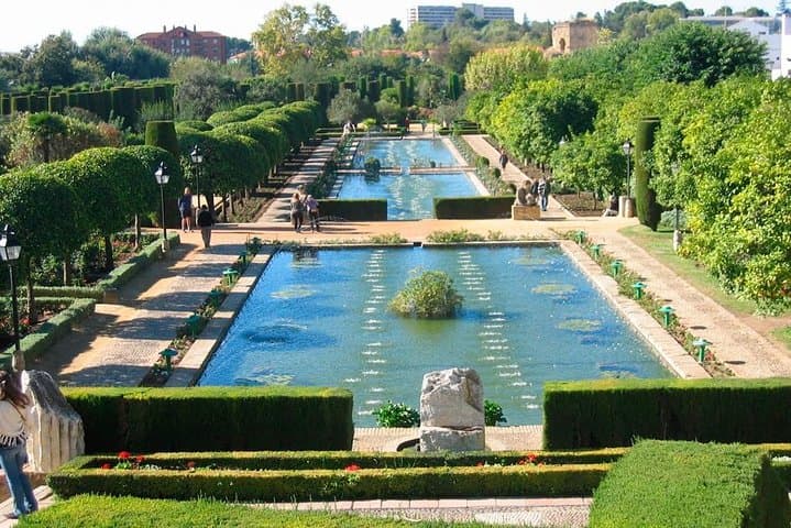 Guided visit to Alcazar de los Reyes Cristianos with admission