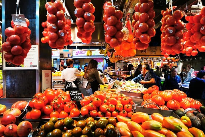 Sant Antoni Market tour with Catalan traditional breakfast