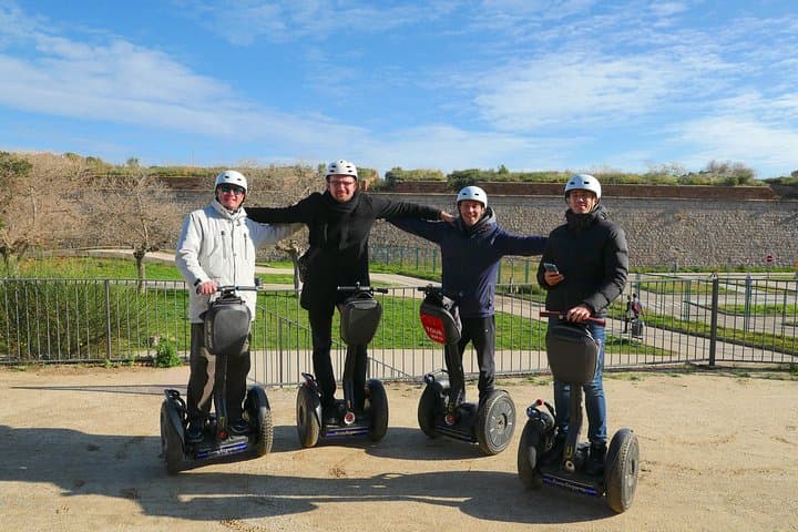 Live Guided Segway Tour To Montjuic