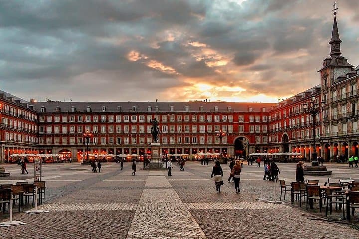 Self-Guided Audio Tour - Ghosts of Madrid: History and terror