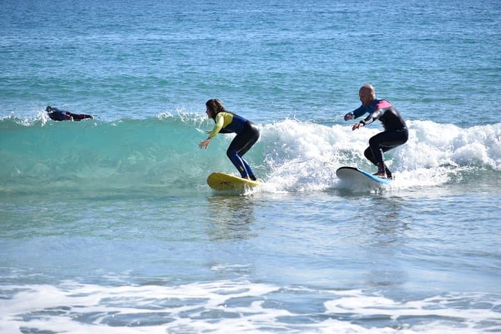 Advanced surfing course with Campello Surf Club in El Campello (Alicante)