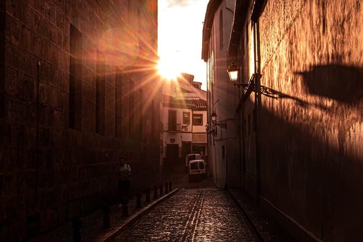 Granada: Albaicin and Sacromonte Sunset Tour - by Oh My Good Guide!