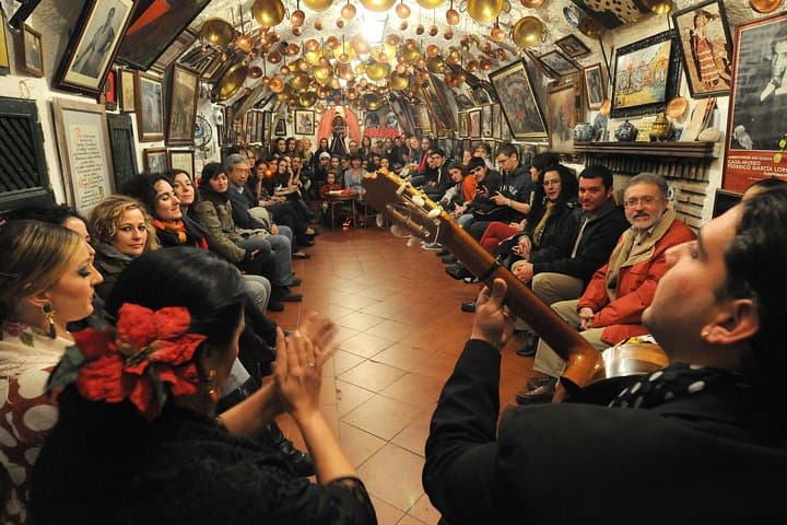 Granada Tapas Trail & Gypsy Flamenco Show