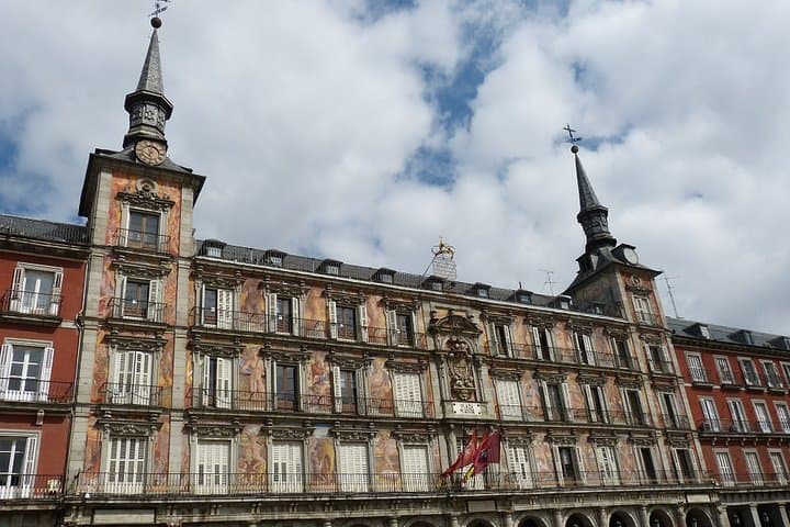Private Tours during 5 days in Madrid with private pick up and entrance tickets