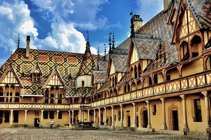Hôtel-Dieu Museum - Hospices de Beaune