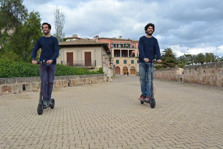 Electric kick scooter rental in Palma de Mallorca