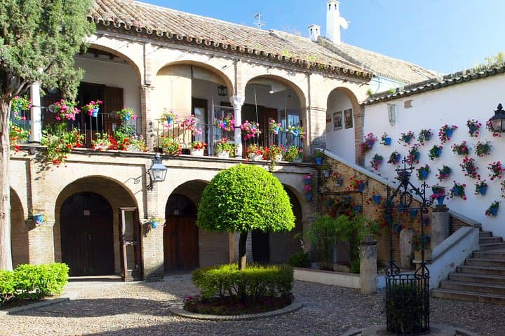 Private transfer in Cordoba from Airport or Train Station