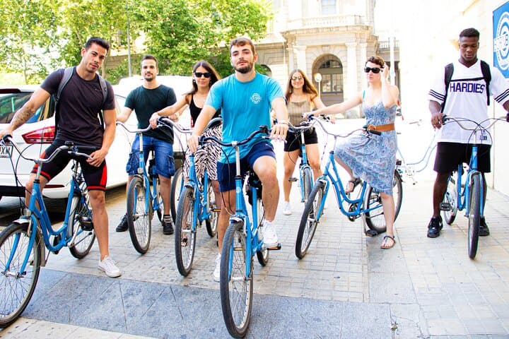 Montjuïc: Magic & Art Bike Tour Barcelona