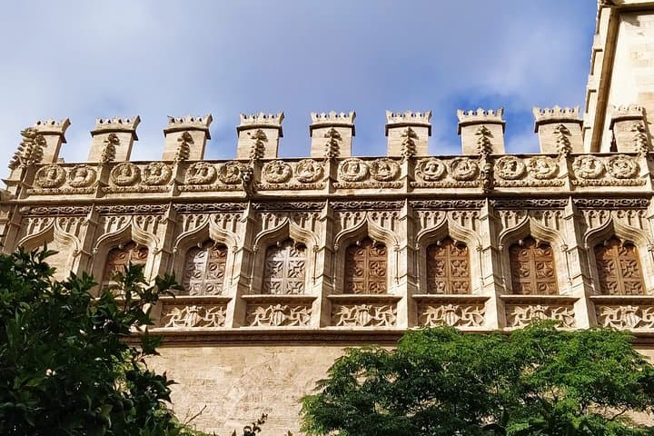 Medieval Valencia Small-Group Walking Tour with Local Guide