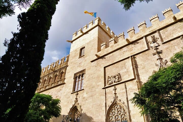 Medieval Valencia Small-Group Walking Tour with Local Guide