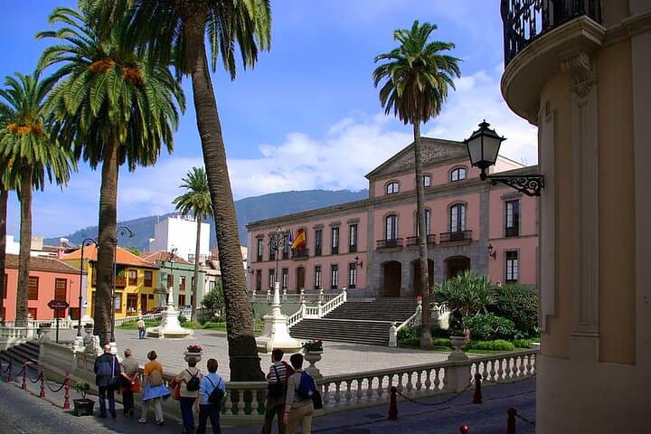 Private 6-hour Tour of La Orotava + Puerto de La Cruz with Hotel pick-up