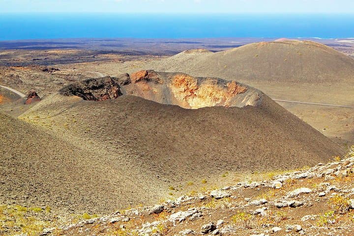 Private Luxury 4 hours Tour to the National Park of Timanfaya