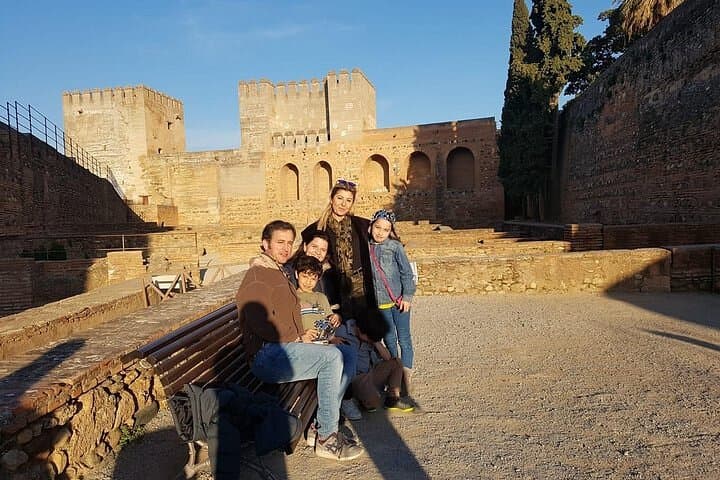 Alhambra Private Family Visit with children