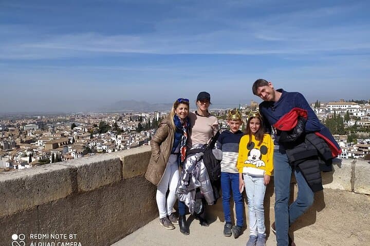 Alhambra Private Family Visit with children