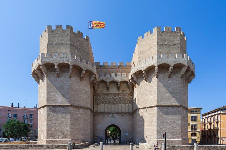 Private arrival OR departure transfer in Valencia (hotel OR airport pick-up)
