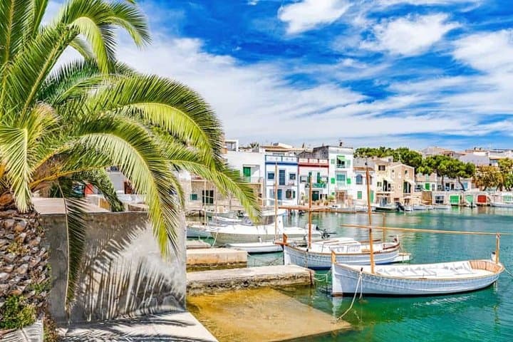 Arrival Transfer from Palma de Mallorca Airport PMI to Palma in Private Car