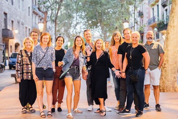 Barcelona Tapas & Wine Walking Tour with Optional Flamenco