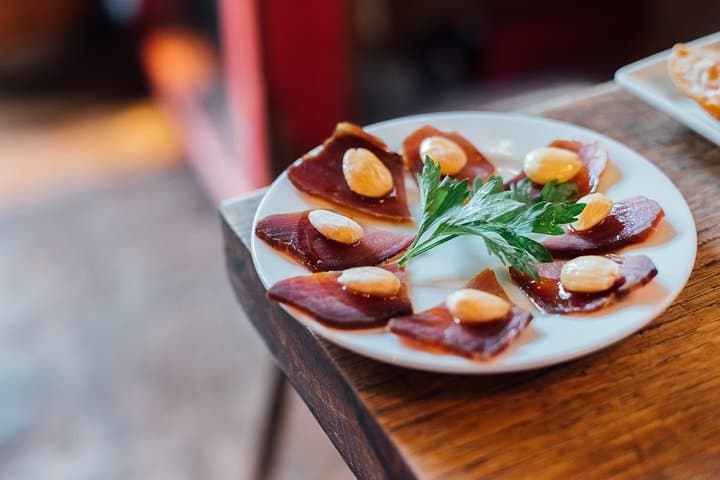 Barcelona Tapas & Wine Walking Tour with Optional Flamenco