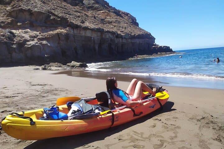 Kayak & Snorkeling Tour in Caves in Gran Canaria