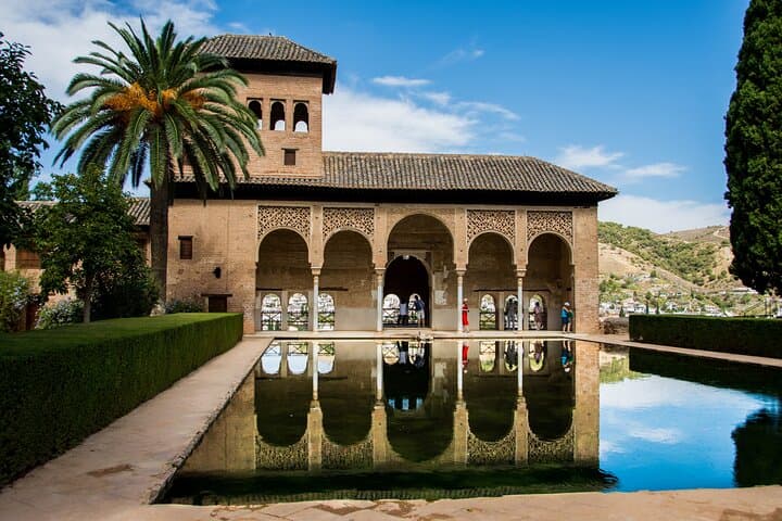 3-day Andalucia Tour: Codoba & Seville from Granada