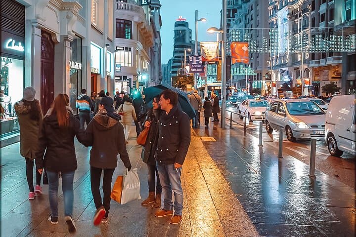 Private Photography Tour in Madrid with Personal Local Expert and Photographer