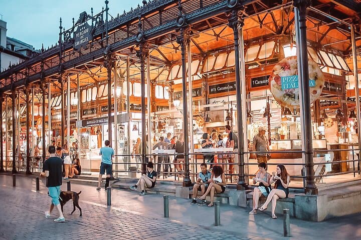 Private Photography Tour in Madrid with Personal Local Guide and Photographer