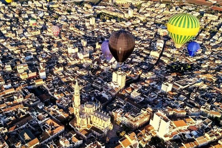 Private Exclusive Ballooning Experience for 4 over Mallorca