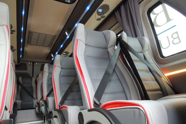 Private Cruise Port to Airport Transfer in Barcelona
