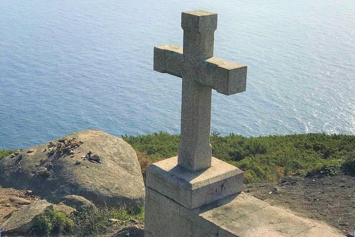 PILGRIM CROSS